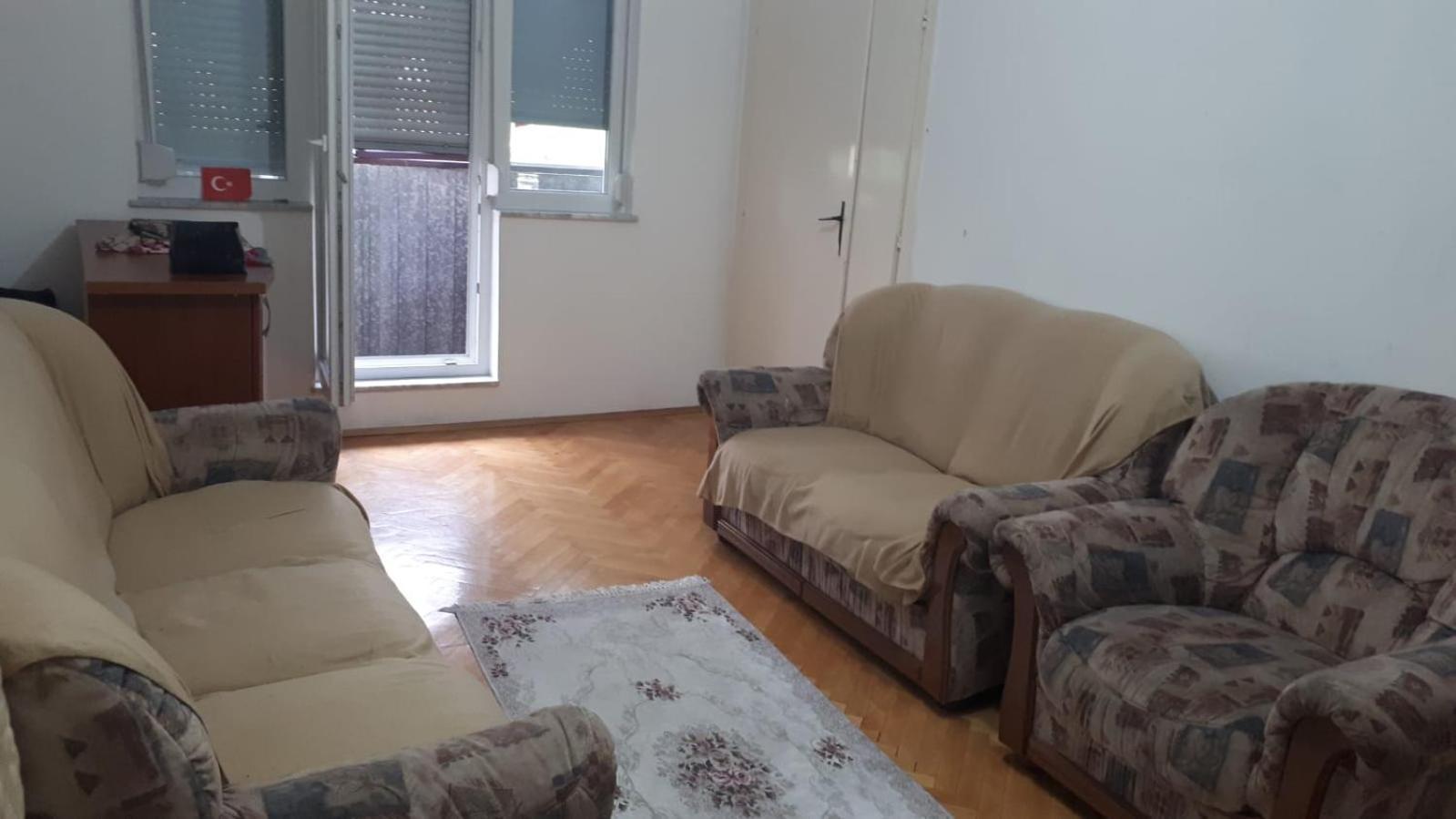 Makedonyada Kiralik Ev Ve Arac Hizmeti Ile Birlikte Apartment Скопие Екстериор снимка